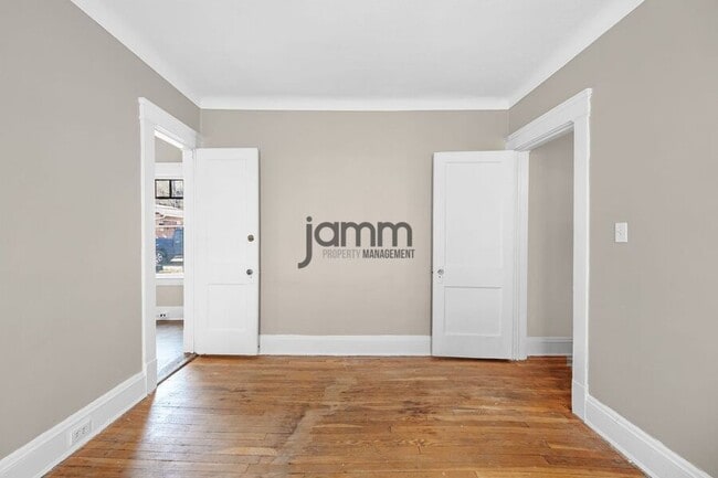 Building Photo - 1695 Glenmont Rd