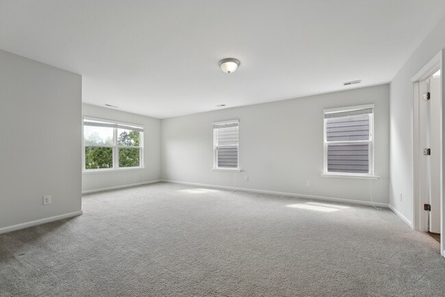 Building Photo - 3352 Bordwell Ridge Dr