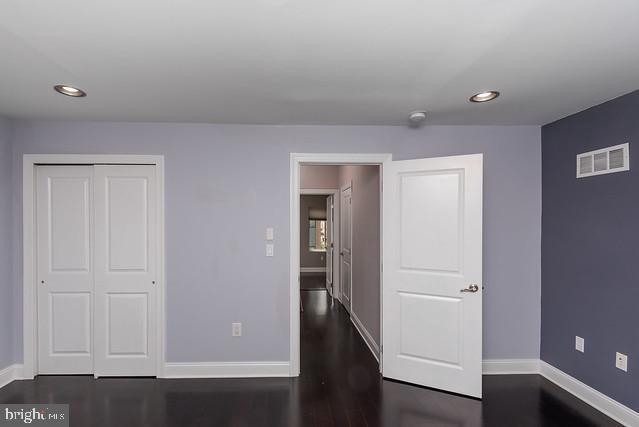 Building Photo - 1357 N Mascher St