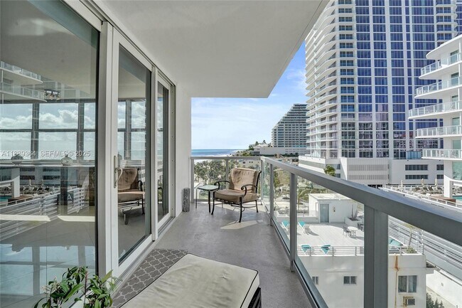 Building Photo - 209 N Fort Lauderdale Beach Blvd