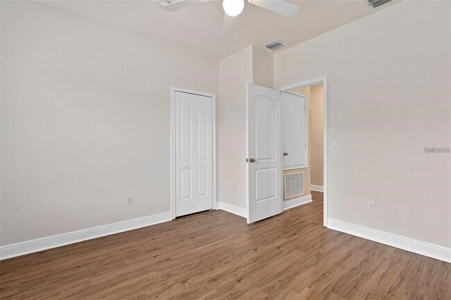 Building Photo - 828 Ellwood Ave