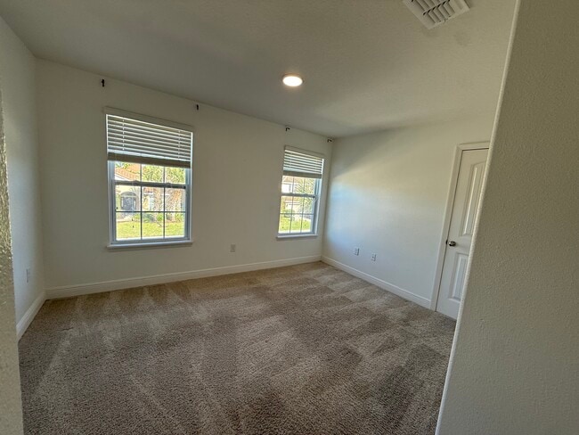 Building Photo - 5380 Oakbourne Ave