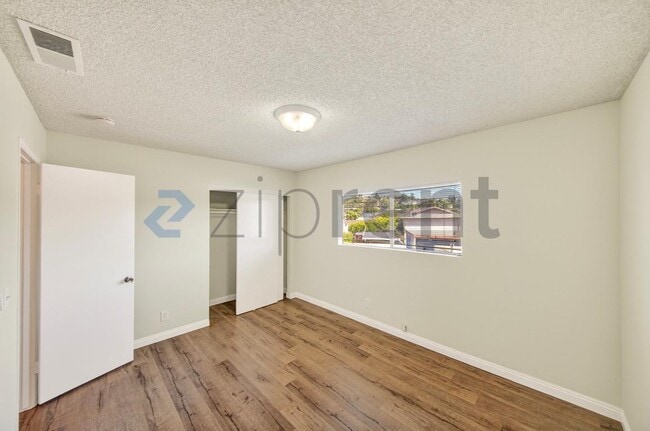 Building Photo - 2225 S Meridian Ave