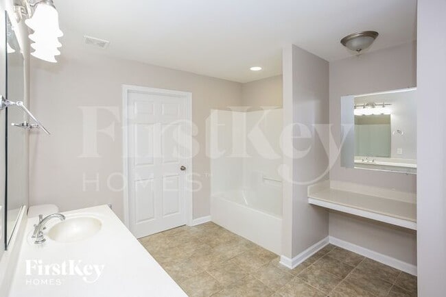Building Photo - 237 River Birch Cir