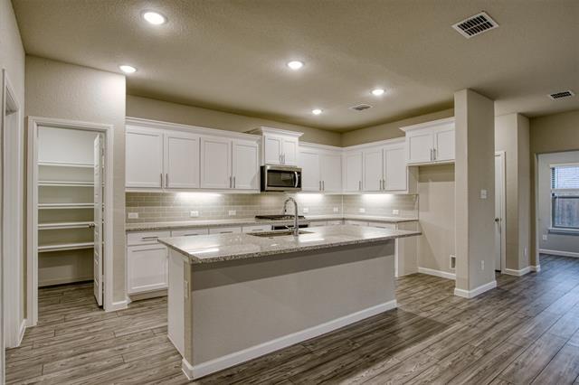 Building Photo - 496 Fox Ridge Dr