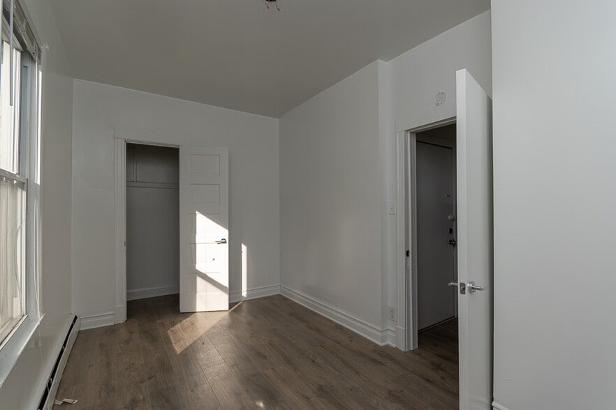 Building Photo - 3734 W Wabansia Ave