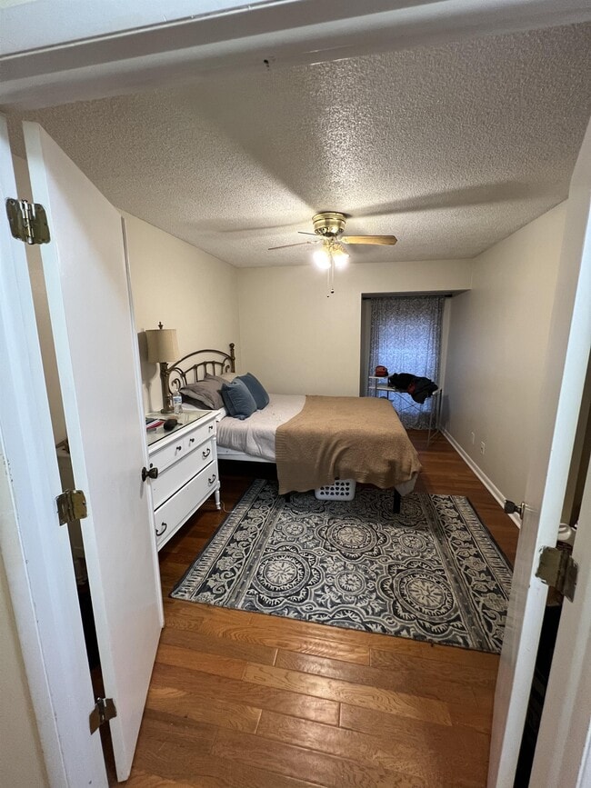 Building Photo - 1837 W Ora Dr