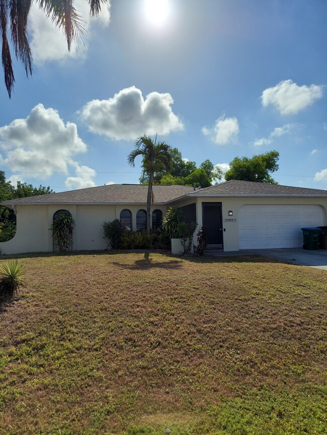 Primary Photo - 801 SW 10th Pl