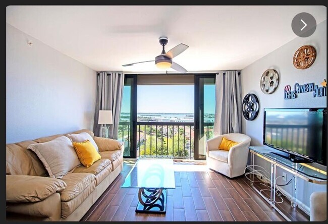Building Photo - 255 Dolphin Point