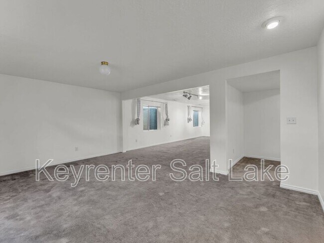 Building Photo - 1779 Michael Way