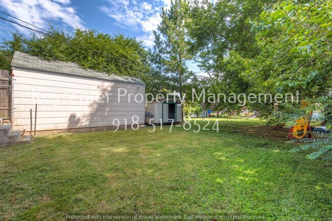 Building Photo - 2 Bed | 1 Bath in Tulsa!
