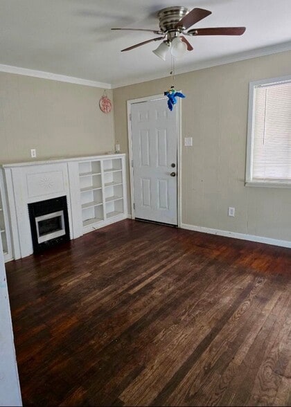 Building Photo - 415 Randall St