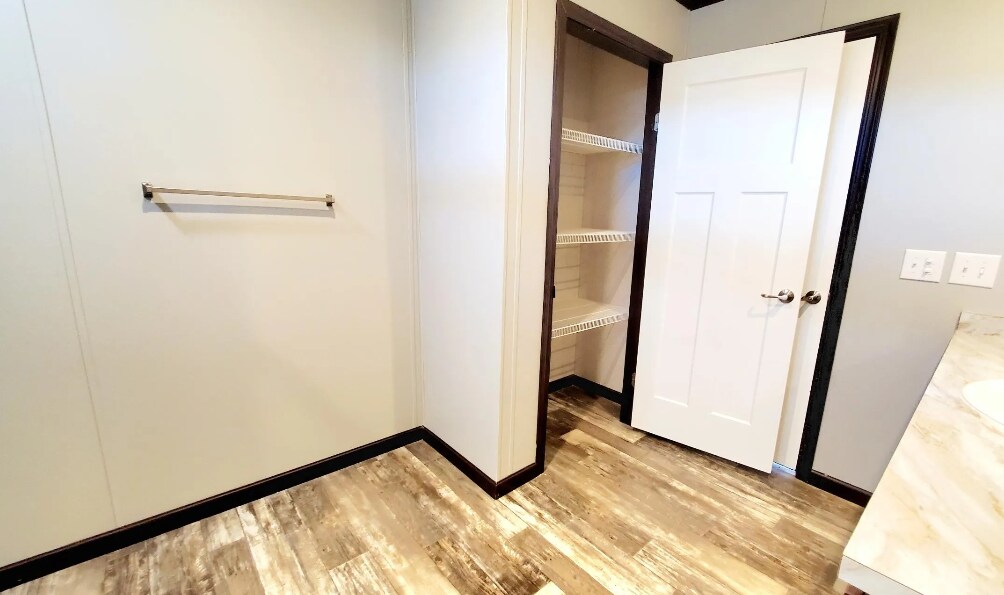 Building Photo - 9593 Mariner Dr