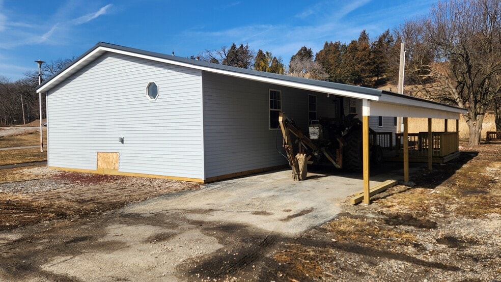 Building Photo - 433 N Crotty Ln