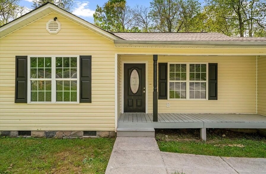 Building Photo - 124 Levi Dr