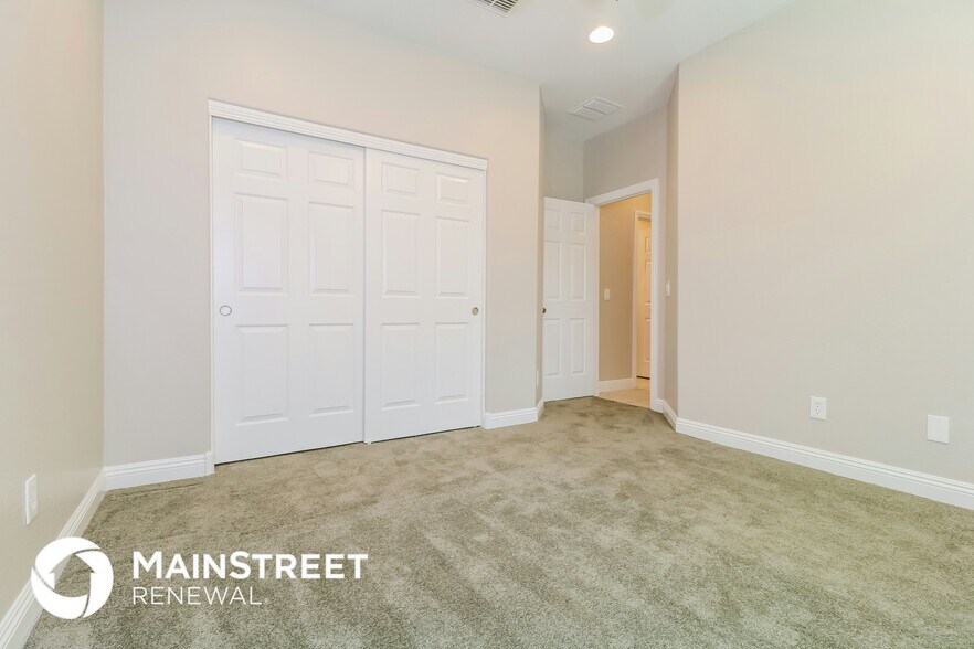 Building Photo - 20448 N 260th Ave.