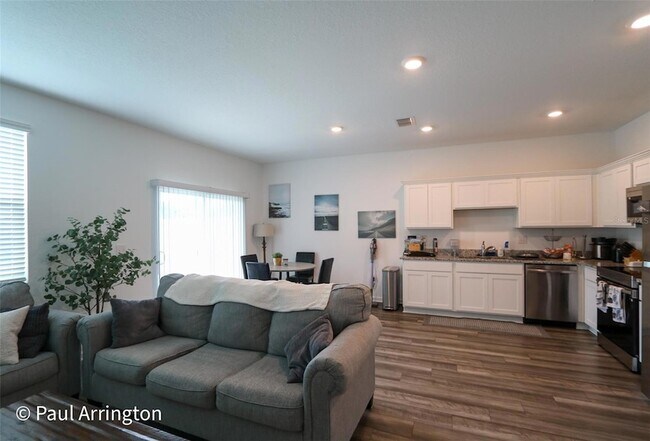 Building Photo - 6371 Kay Morgan Ln