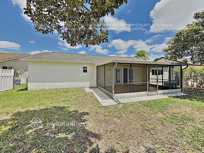 Building Photo - 2101 NW 108th Terrace