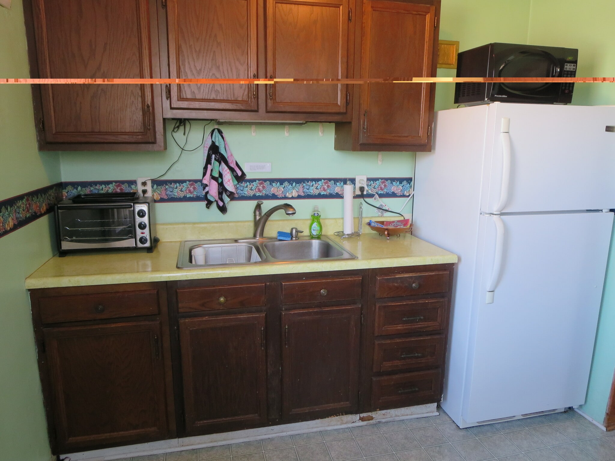 Kitchen. - 22 McGrath St