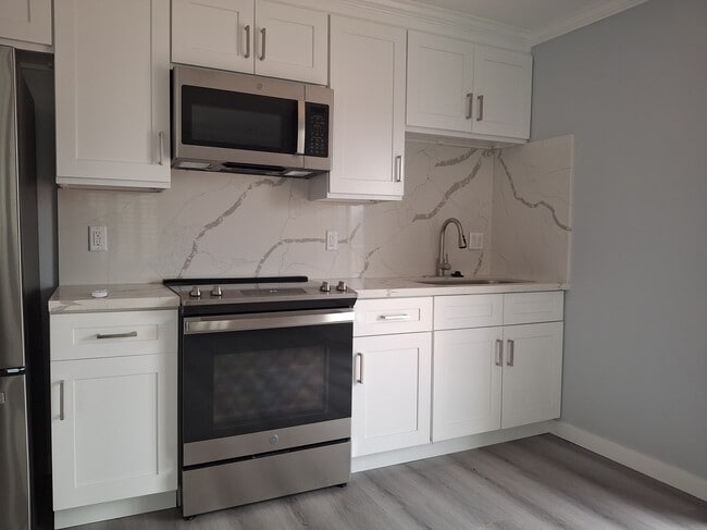 Building Photo - 12514 Brent St