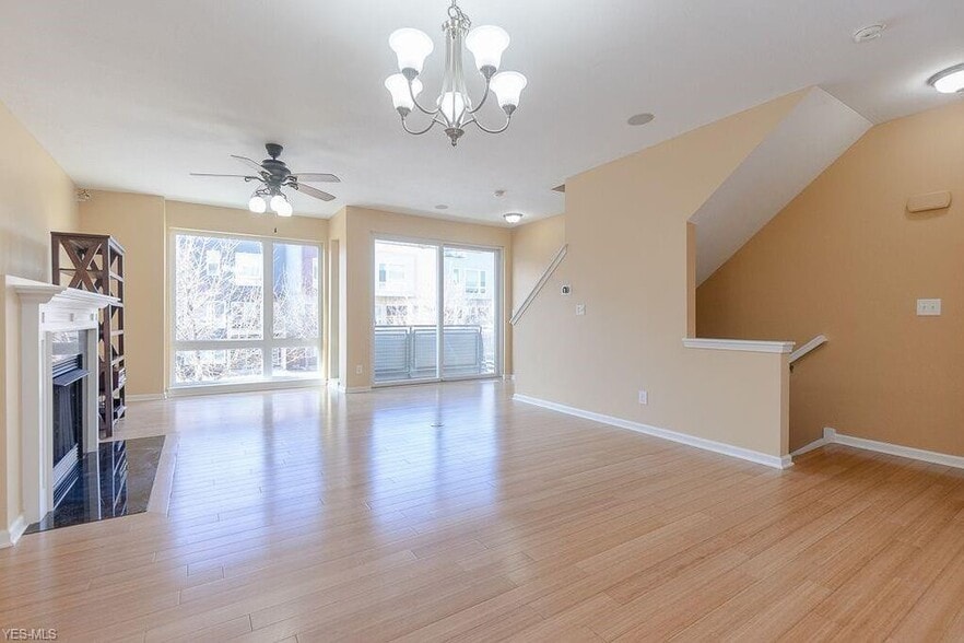 Building Photo - 1263 W 74th St.