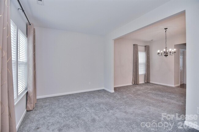 Building Photo - 5115 Chapel Chase Lane