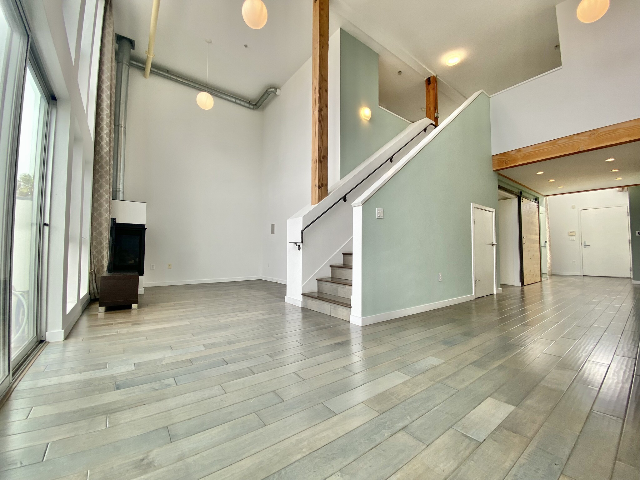 Building Photo - 4215 Glencoe Ave