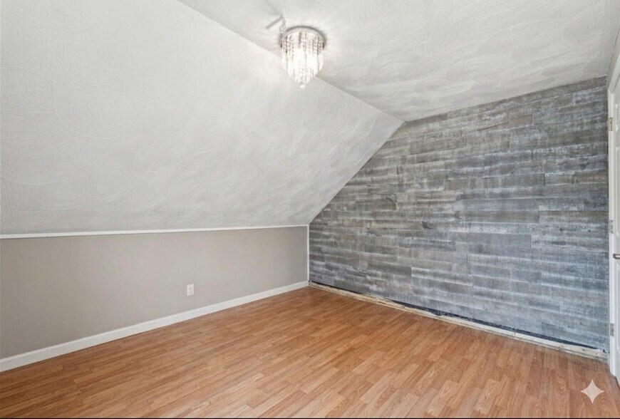 Building Photo - 26 Whipple Ave