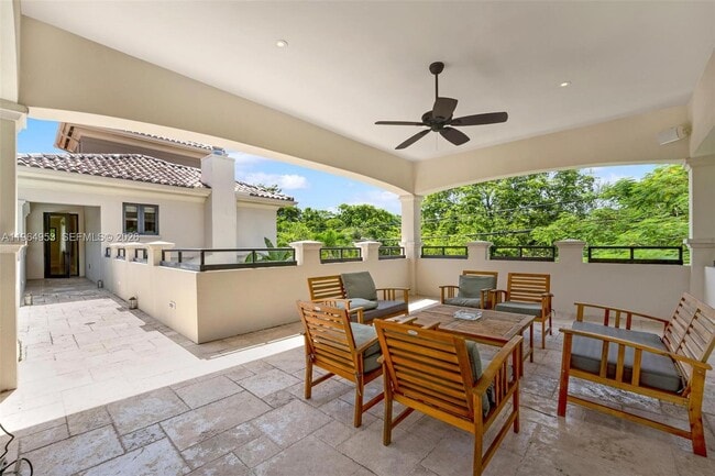 Building Photo - 2715 Cordova St