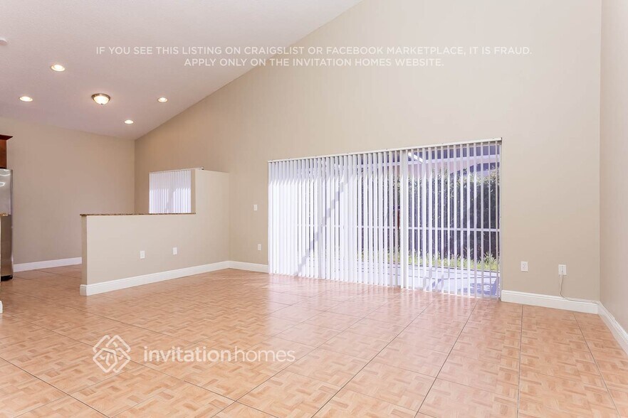 Building Photo - 20540 NW 7th St