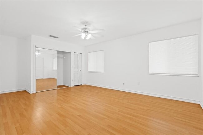 Building Photo - 16900 SW 59th Ct