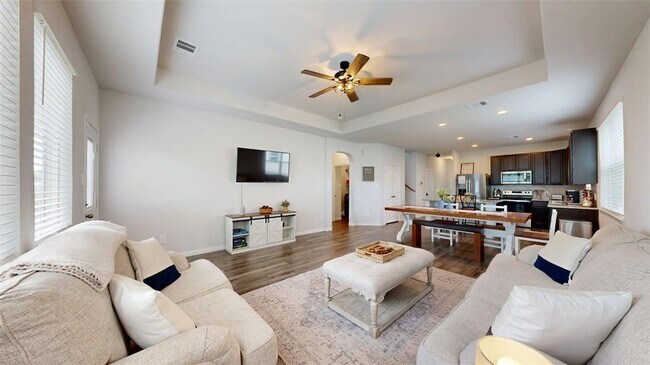 Building Photo - 963 Harper Ln