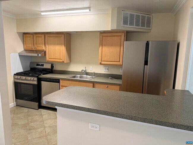 Building Photo - 111 Hessian Hills Ridge