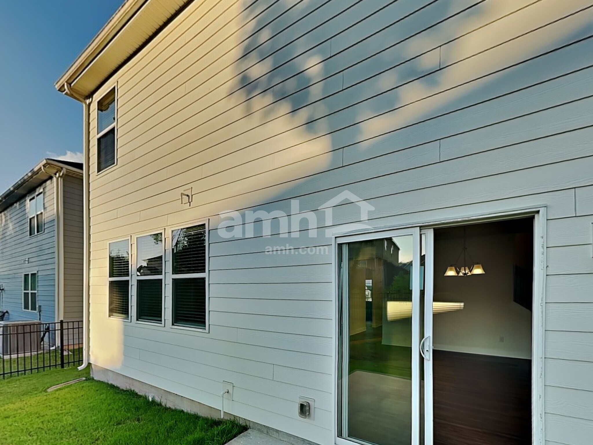 Building Photo - 4318 Spregan Way