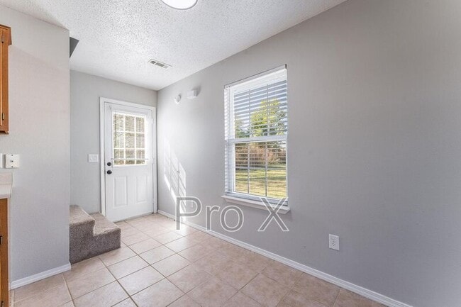 Building Photo - 3503 SW Victoria Pl