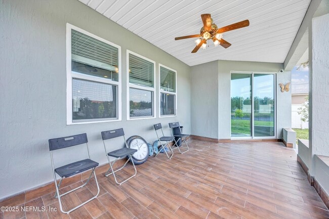 Building Photo - 12237 Woodview Dr