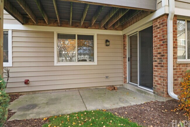 Building Photo - 602 Eastview Ct