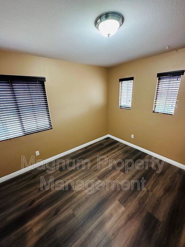 Building Photo - 34089 Dianthus Ln
