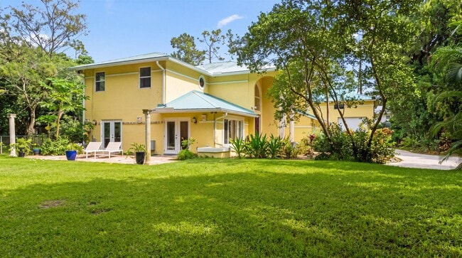 Building Photo - 92 Squire Dr