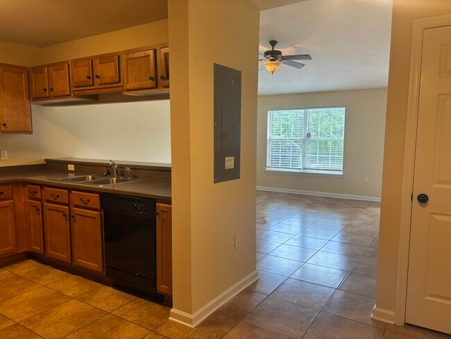 Building Photo - 4434 Gearhart Rd