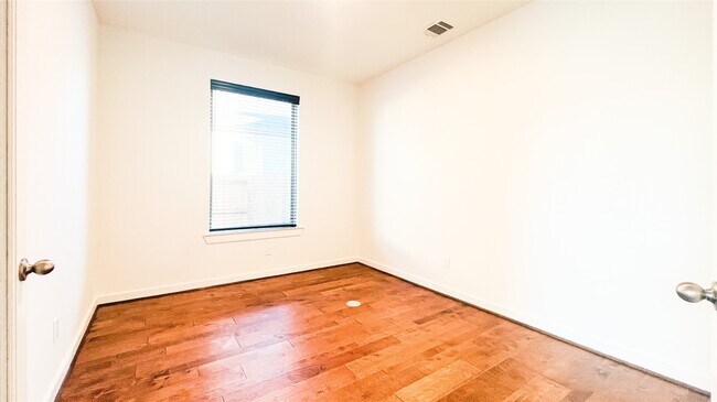 Building Photo - 4218 Sage Glen Ln