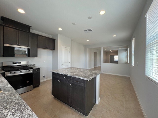 Building Photo - 583 Quiet Serenade Ct