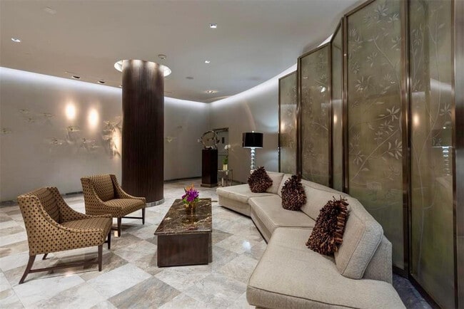 Building Photo - 17201 Collins Ave