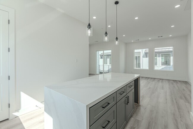 Building Photo - 7735 Hammerly Blvd