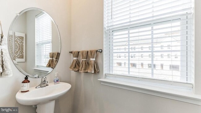 Building Photo - 114 Jonagold Dr