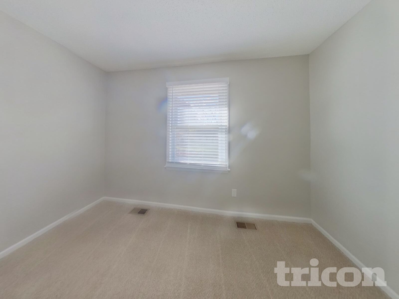 Building Photo - 1928 E Stratford Rd