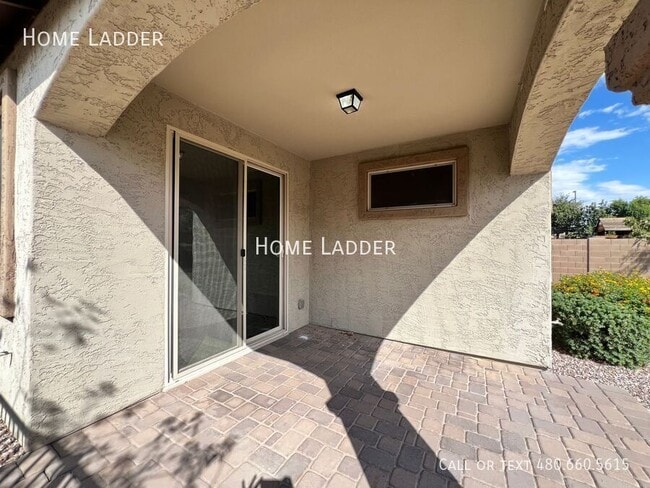 Building Photo - 3687 E Rakestraw Ln