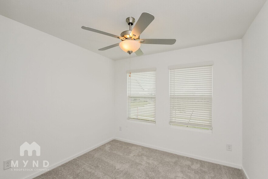 Building Photo - 2721 Mistwood Dr