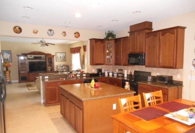 Building Photo - 7590 Brightwater Pl