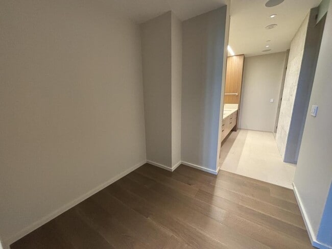 Building Photo - 1388 Ala Moana Blvd